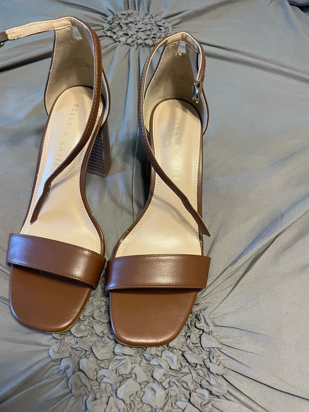 Kelly n Kate brown block heel sandals SZ 7.5